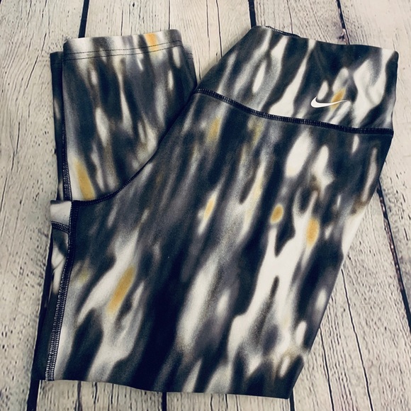 Nike Pants - Nike | Ten Less plastic Bottles Yoga Pants Sz L